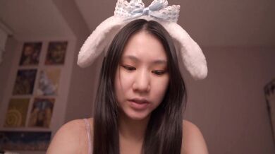 Asian Bunny Girl ASMR - Isaiah 52-58