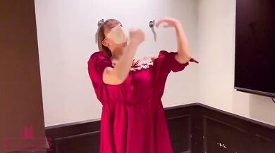 The maid's pussy and throat are fucked. Massive face-fucking as it is/Japanese couple/amateur
