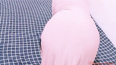 Pijat cinta ternyata seperti ini,harus membuka baju dan digoyang tante cantik