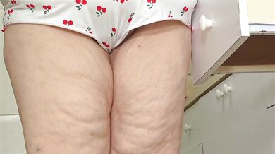 Hot bbw hijab busty mature milf lady cleaning in sexy working out booty shorts | Chubby Pawg granny