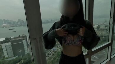 Hong Kong????????Cute girlfriend worried about being seen with her beautiful boobs by the hotel window