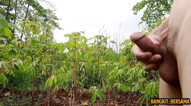INDONESIAN DICK - Outdoor Masturbation and Big Cumshot after a Month of Fasting