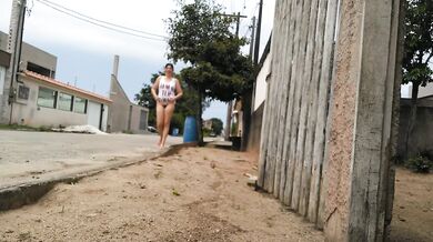 I walk without panties outdoor