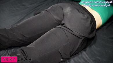 Windbreaker Pants or Yoga Pants? Whats the Best to Dry Hump!