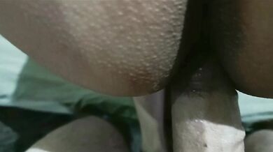 Follando a Rubia Caliente Como Perra Alzada Mientras se Traga la Leche