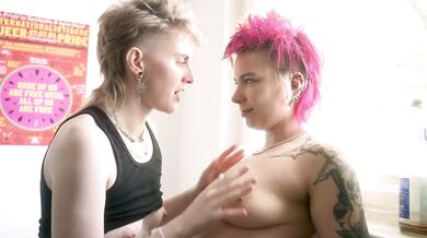 horny amateur dykes kitchen quickie // girl on girl hot kissing