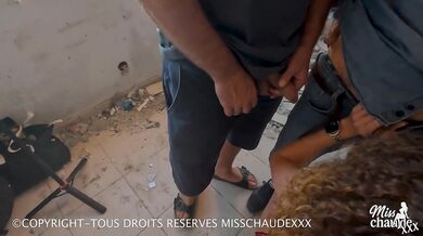 ????????Misschaudexxx, Gangbang hard dans une maison abandonnée