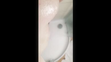 POV : Masturbe-toi avec moi sous la douche