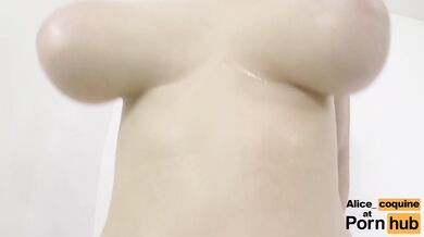 Mes Seins Bonnet F Rebondissent Tellement fort qu'ils Claquent !