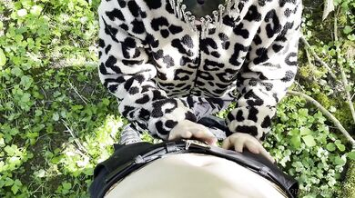 SHE gives me a BLOWJOB with BLOWDROPS in the FOREST – and then we get CAUGHT