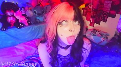 Mon voisin est revenu pour me baiser+Squirt dans ma chatte - M3treSluggy