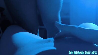Hot blowjob & mutual play – huge cumshot on her tits/Fellation chaude, masturbation complice… et éja