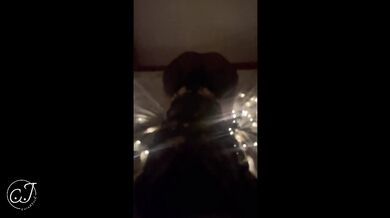 CaraxJack__Cette salope en collants me suce la bite, j’étais obligé de lui mettre !!