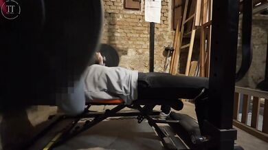 Sie war der härteste Part meines Trainings - Blowjob im Fitnessstudio