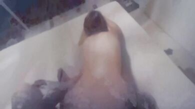 Squirting fuck slave