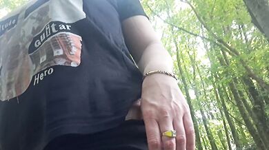 Toi, moi et la nature... Ça me donne envie de me montrer!