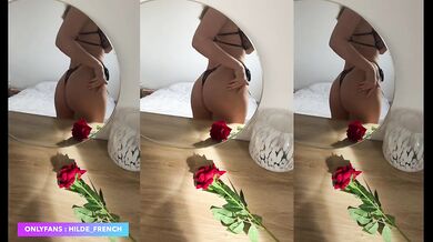 HILDE_FRENCH- C’est ce que tu me fais quand je lis tes commentaires ! EN DIS-MOI PLUS