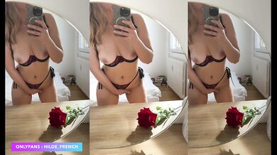 HILDE_FRENCH- C’est ce que tu me fais quand je lis tes commentaires ! EN DIS-MOI PLUS