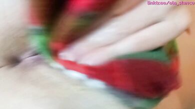 ENGLISH SUBTITLES - German MILF is RUBBING her CLIT with a BLANKET until ORGASM! German DIRTY TALK!