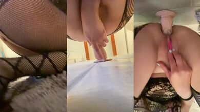 Dildo in the ass