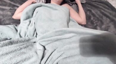 fucking under fleece blanket missionary pov