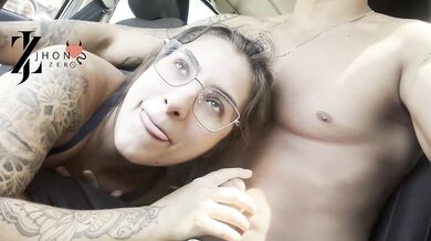 Boca Safada Engolindo Tudo em quanto ando de carro