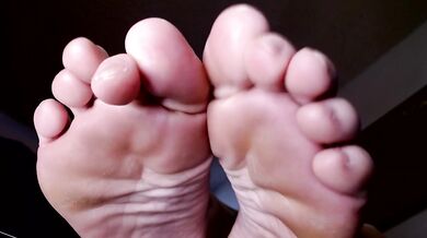 Love My Long Toes