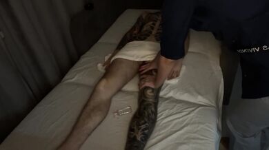 Dirty talk between a masseuse and a client, loud blowjob