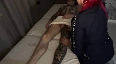 Dirty talk between a masseuse and a client, loud blowjob