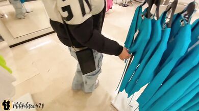 PRIMERA VEZ chupando pija y cogiendo en un PROBADOR | SHOPPING | PUBLIC ARGENTINA