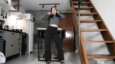 "Es mi trabajo y lo disfruto contigo" - Stripper Servicio Exclusivo 2