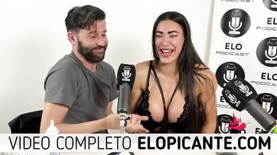 PAMELA POMBO & ELO PODCAST JUEGAN PIEDRA PAPEL O TIJERA *TERMINA MAL*