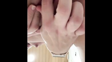 Superhot! Milf fingering and cum