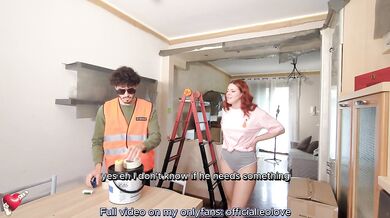 This red-haired girl is cheating on her boyfriend with me while he's out of the house(ITALIAN AMATEUR)