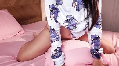 HORNY STEPSISTER HUMPING with a pillow MOANS UNCONTROLLABLY until she CUMS from how HORNY she is