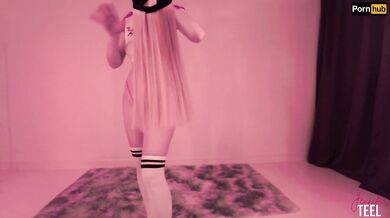 Naughty Becky bounces & winks her butthole