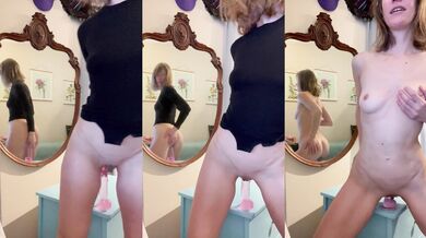 Sexy Mirror Striptease