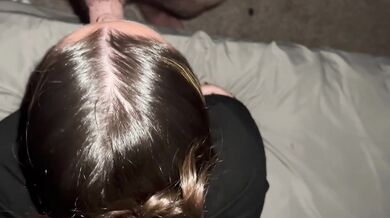 Sexy wife gets throat fucked and takes a facial