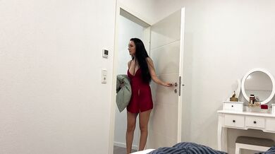 After a quarrel with her husband, a hot stepmom shares a bed with a lustful stepson