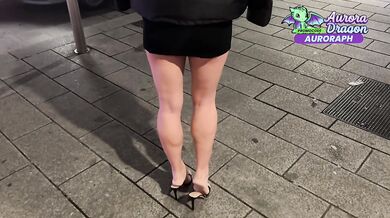 (DIA ITA) MI SONO SCOPATO una ventenne ITALIANA per STRADA FUORI DALLA DISCOTECA