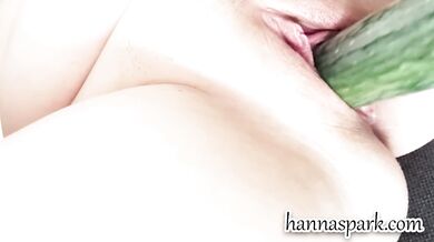 18yo fuck HUHE CUCUMBER!!! Teen BBW Extreme Insertions!