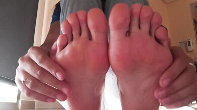 JOI - German Jerk off instuction - Barefeet and cuckold dirtytalk