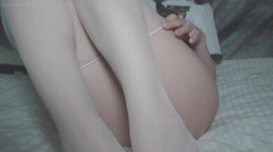 DTW016 – Schoolgirl’s in-home “half-service”… but she said it’s only half, okay?