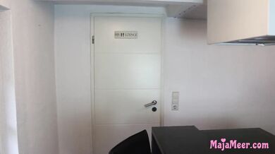 BBW teen girl get fucked in the kitchen