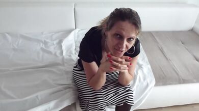 Milf with great body and skills on casting to new pornofilm. Deepthroat, cum covered, every position