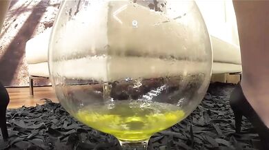 pee into the glass