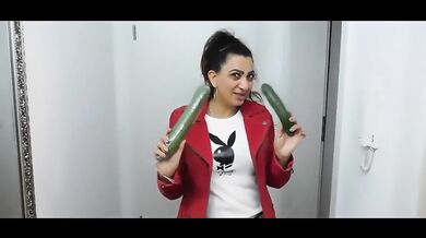 Fucking myself till I squirt