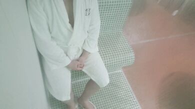 Slut wife fucks stranger at the sauna