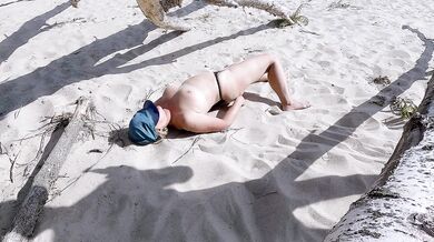 I was dreaming about nude session on the beach, so I asked a stranger to shoot me, I recorded it too