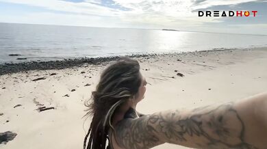 I did a delicious squirt on a deserted paradise beach